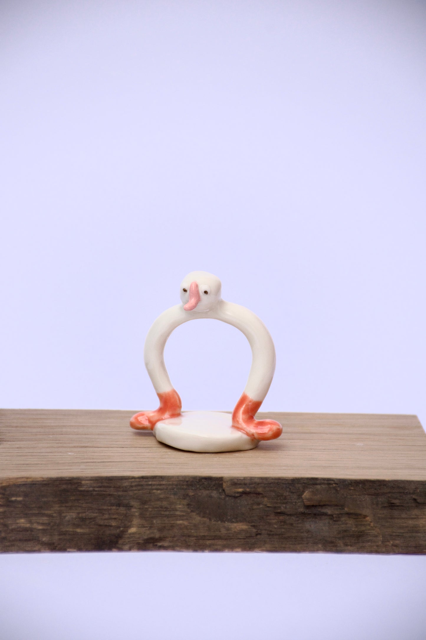 "Laž samo iz ust izstopi in že se spotika." / Držalo za prtičke