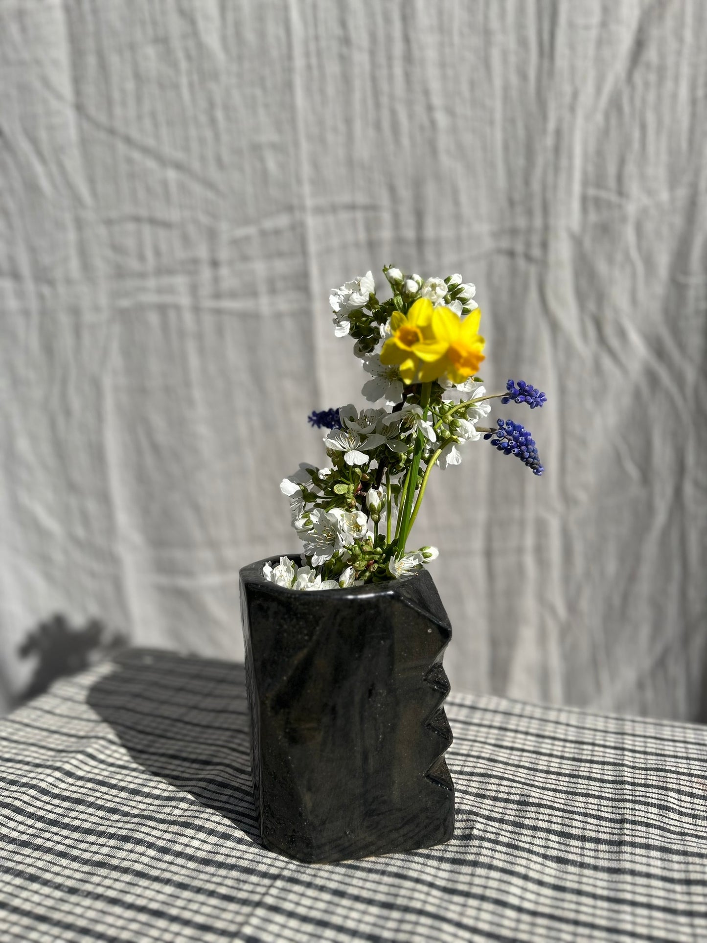Zigzag Vase II - Brown