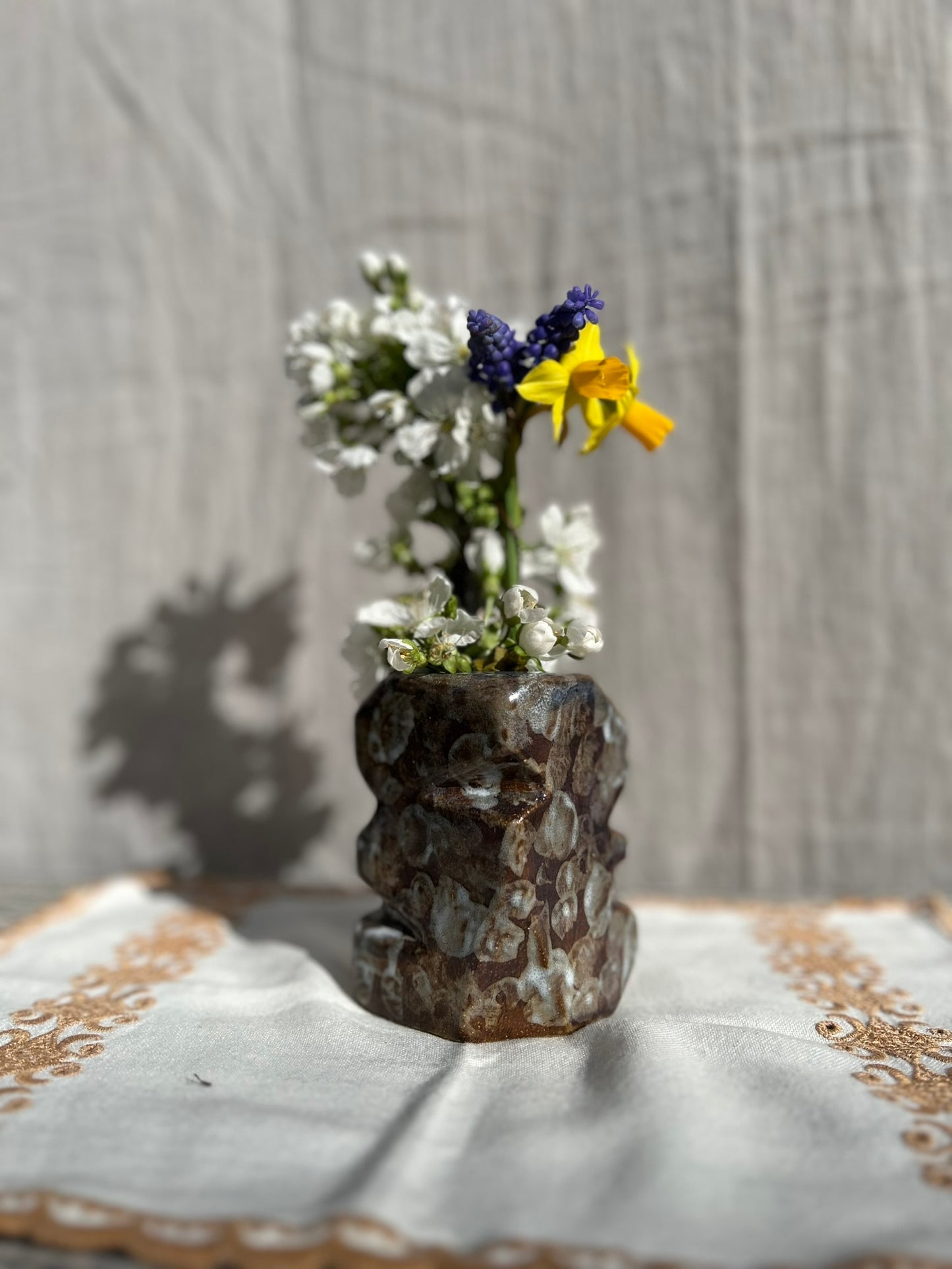 Zigzag Vase I - Overlapping Dot Pattern