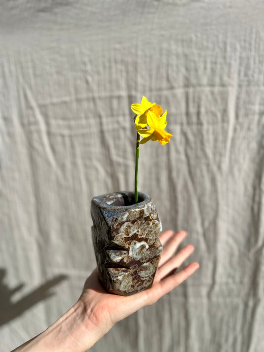 Zigzag Vase I - Overlapping Dot Pattern